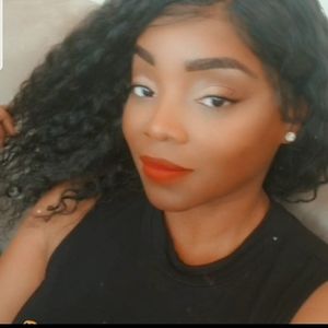 Meet your Posher, Joyce